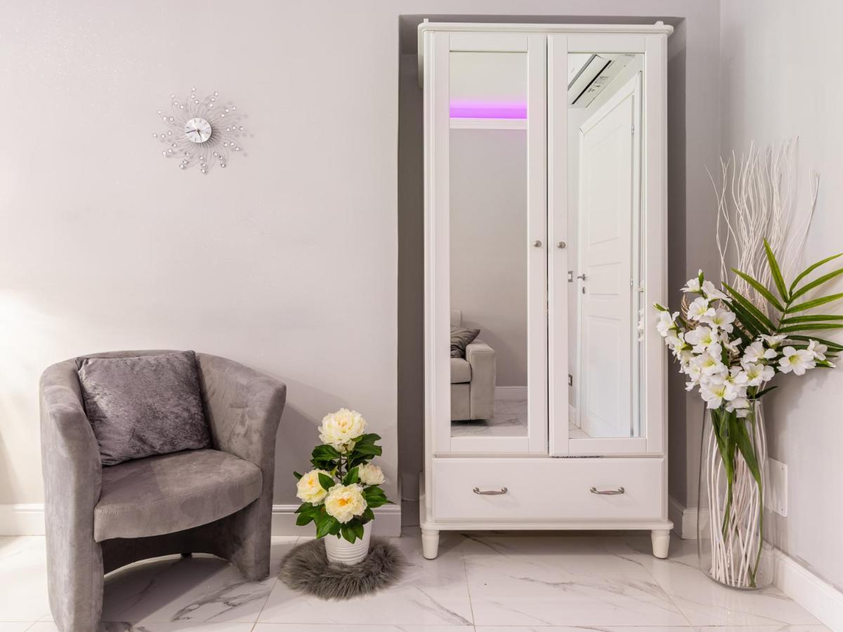 Elegant Suite - In Centro Portanuova Turyn Zewnętrze zdjęcie