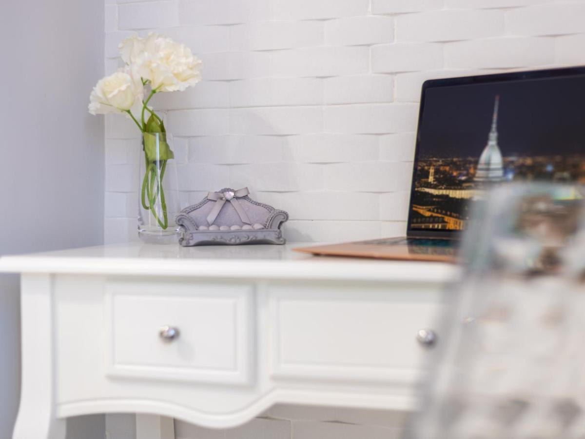 Elegant Suite - In Centro Portanuova Turyn Zewnętrze zdjęcie